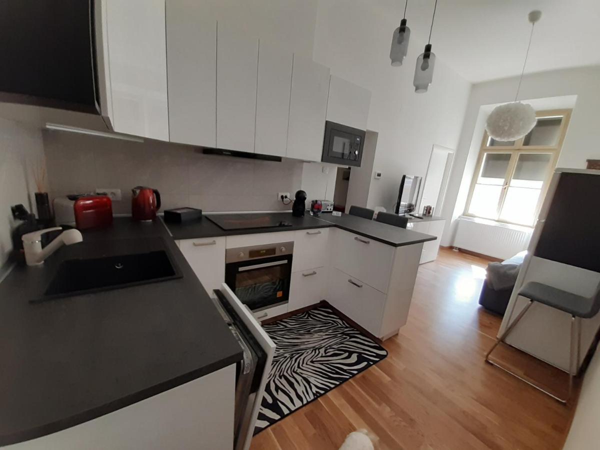 Apartment With A View Zagreb - Center Экстерьер фото
